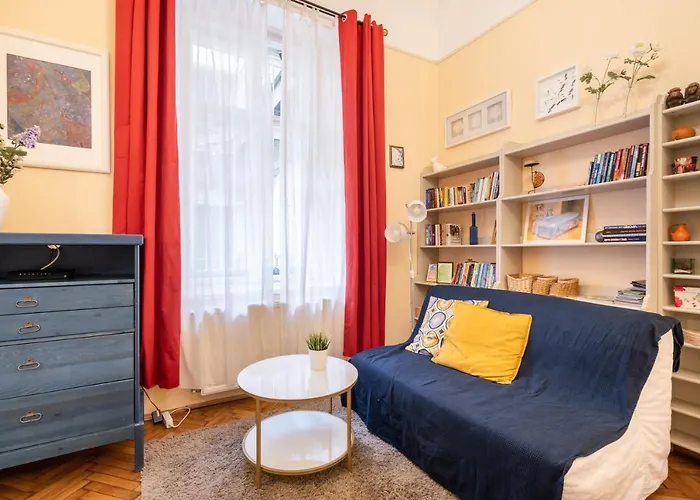 Bpr Pleasant Lair In The Center Apartament